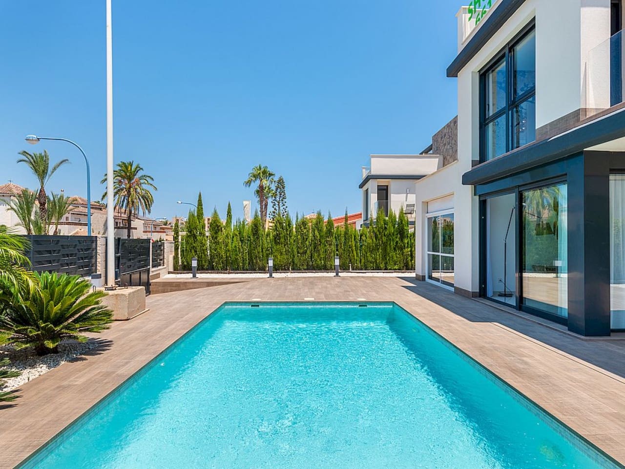 3 camera da letto Villa in vendita in Playa Honda con piscina - 595.000 € (Rif: 9318977)