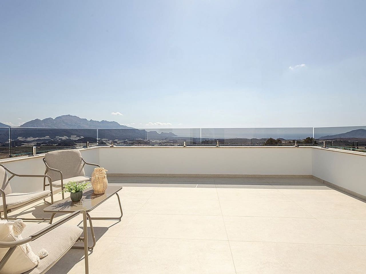 3 bedroom Villa for sale in Polop with pool - € 598,000 (Ref: 9318988)