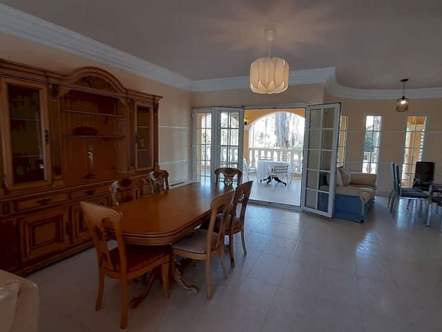 3 soveværelse Villa til salg i La Manga del Mar Menor med swimmingpool - € 780.000 (Ref: 9318997)