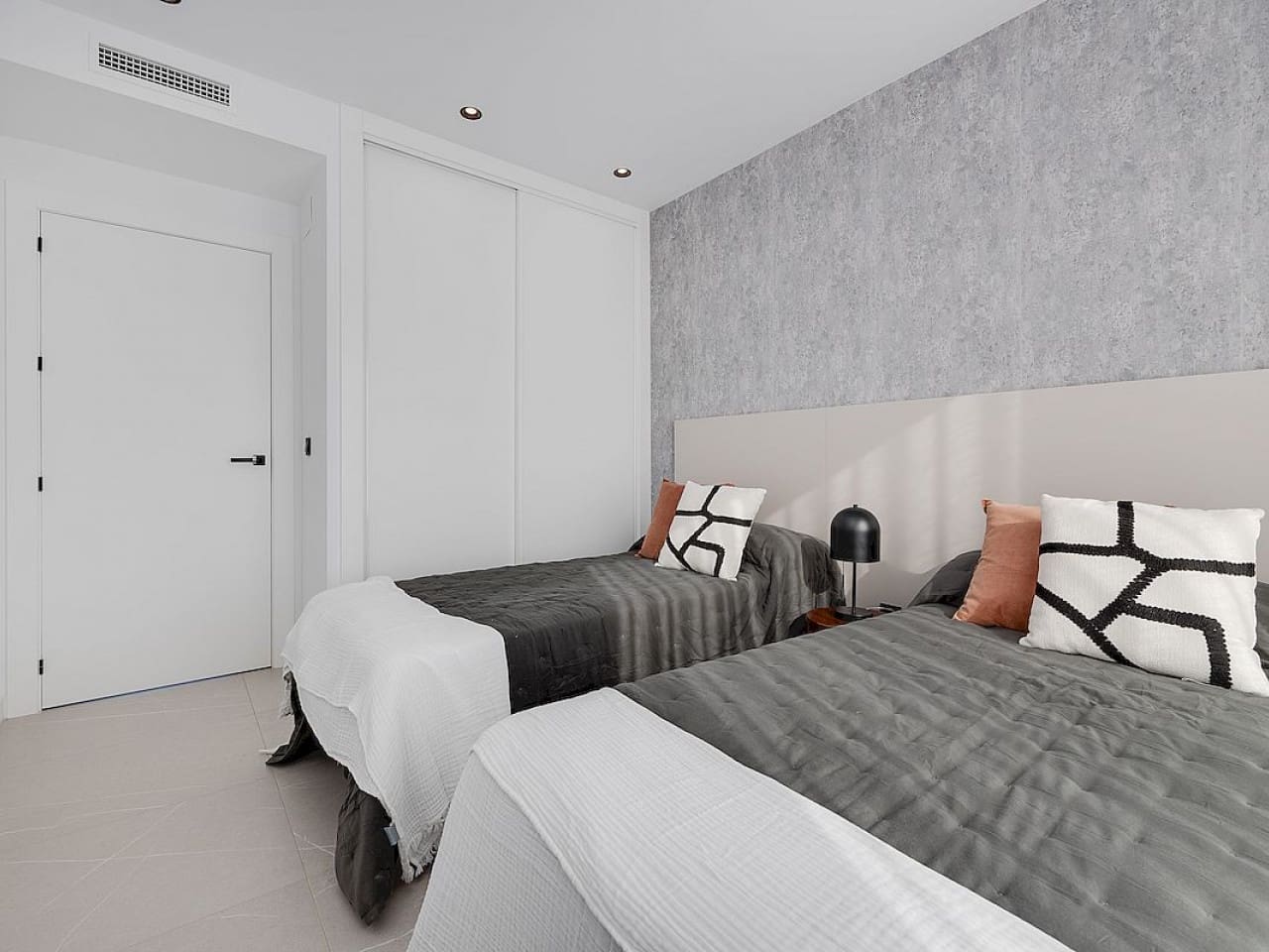 3 bedroom Villa for sale in Aguas Nuevas with pool - € 595,000 (Ref: 9319004)