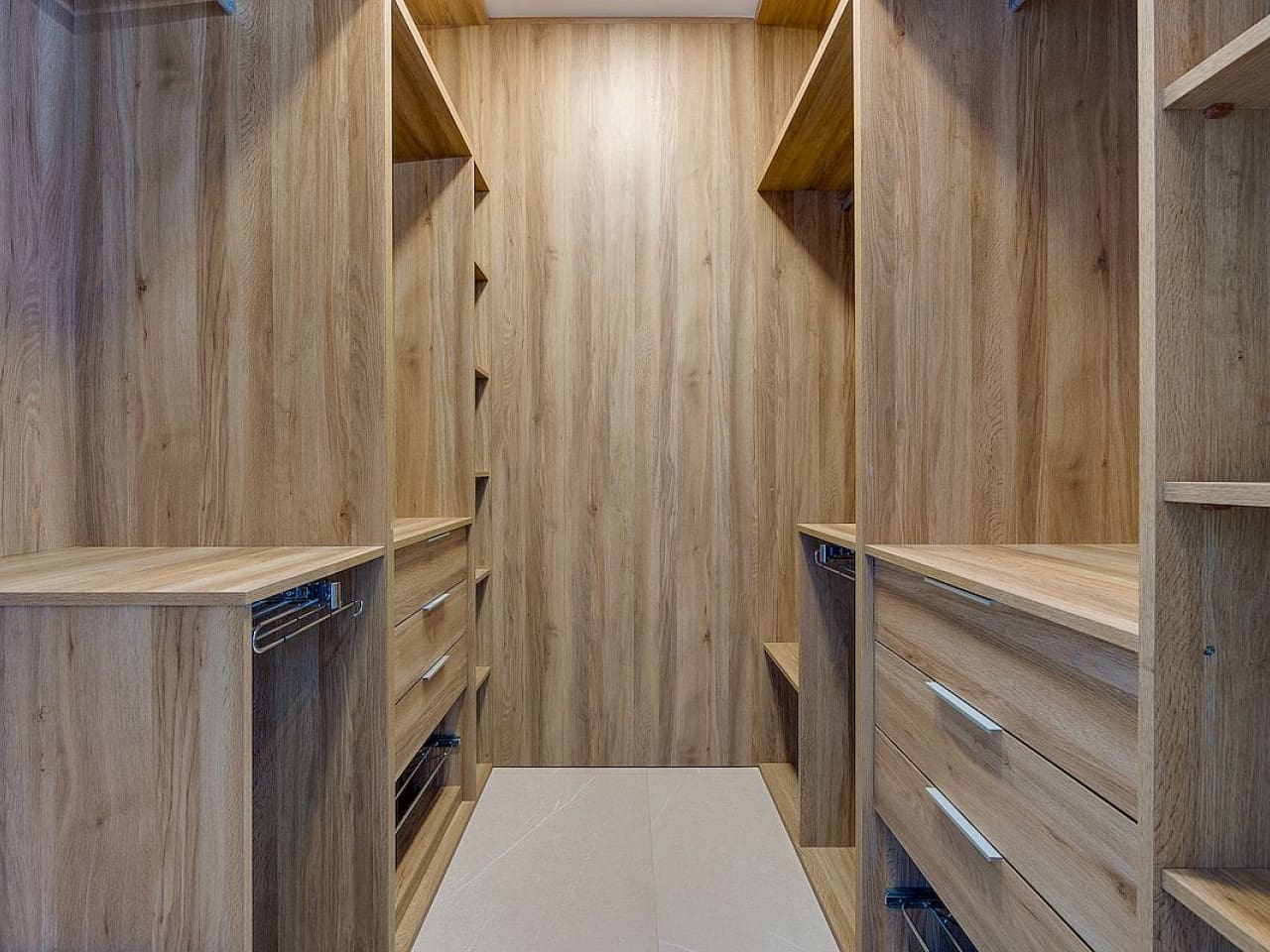 3 bedroom Villa for sale in Aguas Nuevas with pool - € 595,000 (Ref: 9319004)