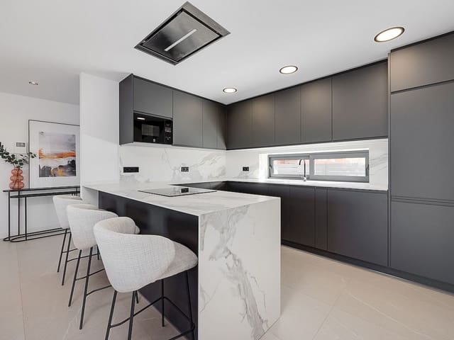 3 makuuhuone Huvila myytävänä paikassa Aguas Nuevas, Torrevieja mukana uima-altaan - 595 000 € (Ref: 9319004)