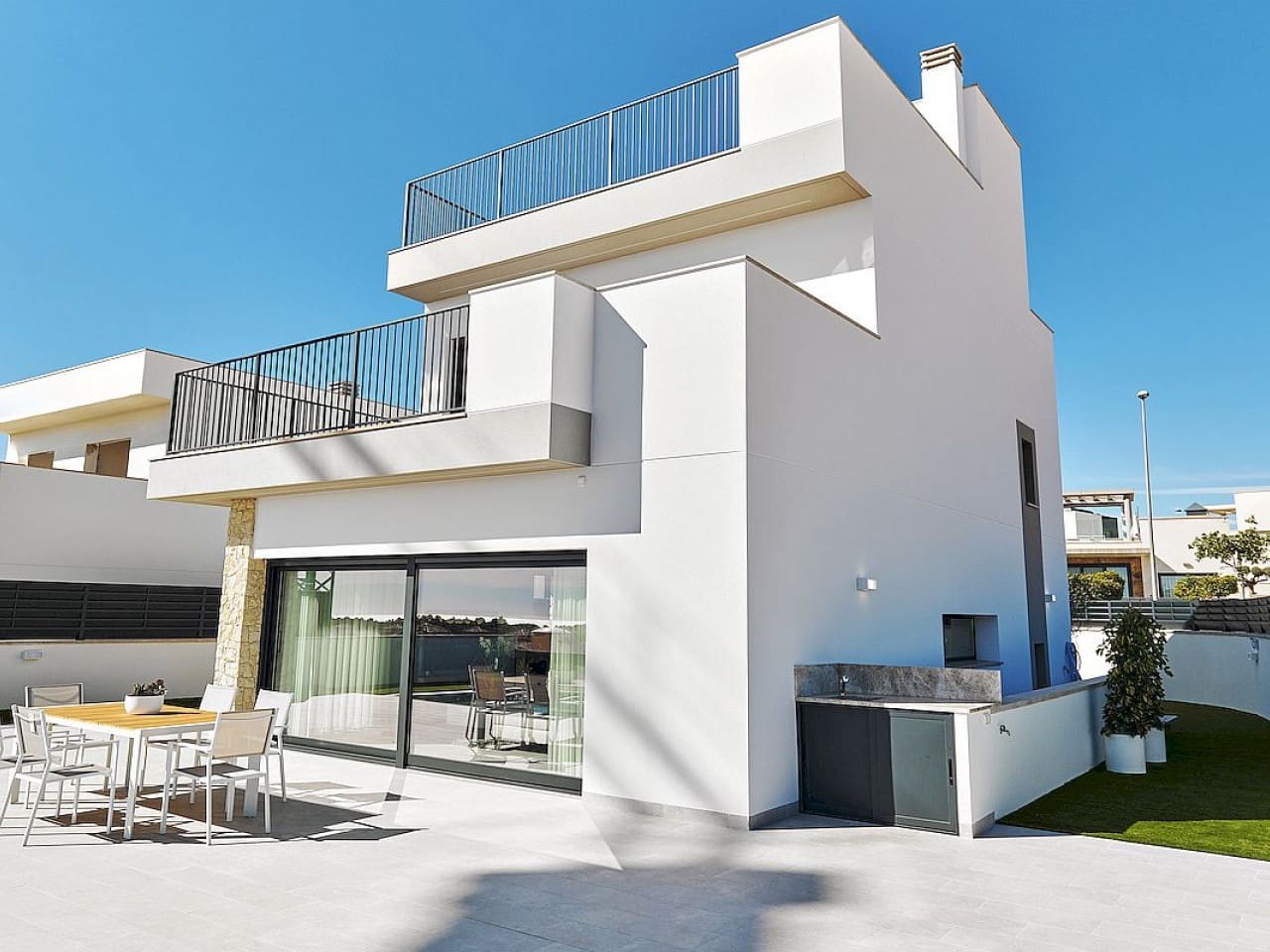 3 bedroom Villa for sale in San Miguel de Salinas with pool - € 699,000 (Ref: 9319011)