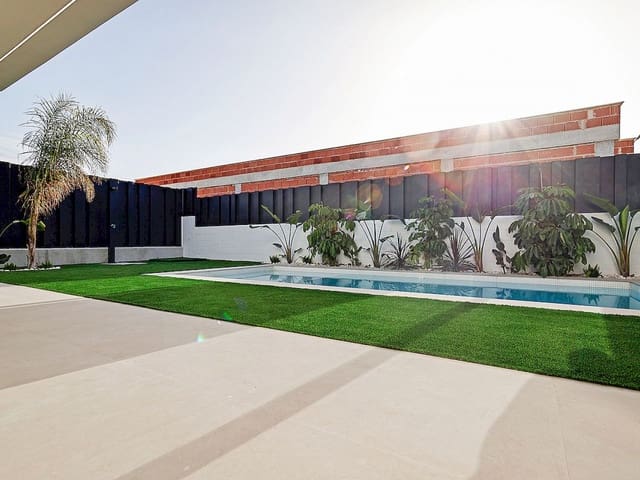 3 soveværelse Villa til salg i Molina de Segura med swimmingpool - € 379.000 (Ref: 9319017)