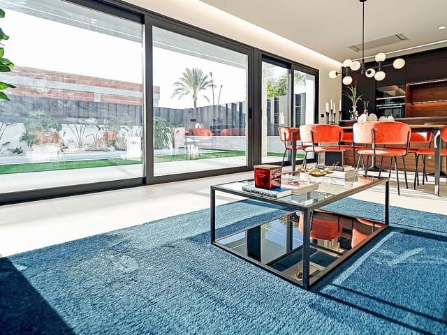 3 soveværelse Villa til salg i Molina de Segura med swimmingpool - € 379.000 (Ref: 9319017)