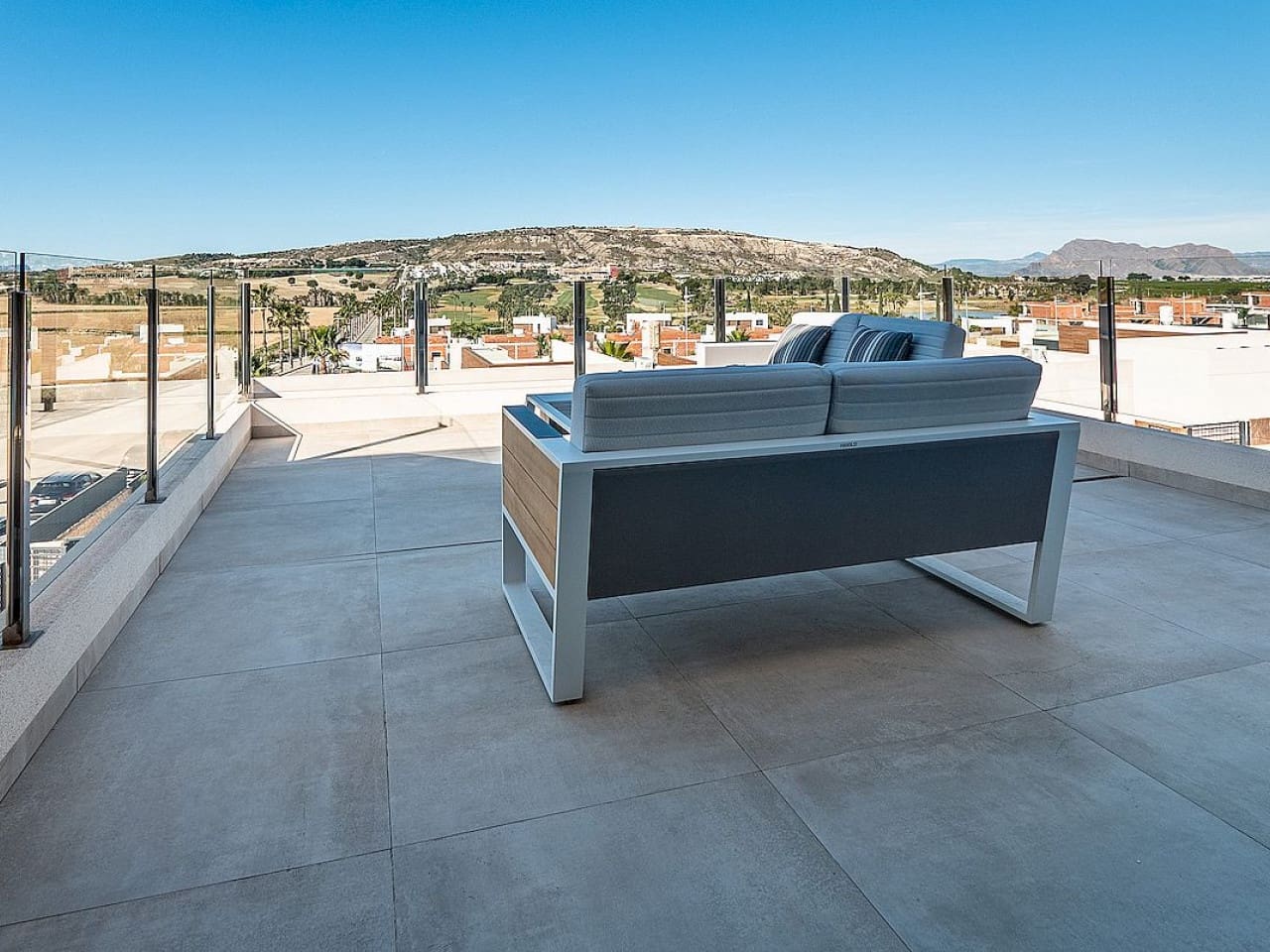 Chalet de 4 habitaciones en Algorfa en venta con piscina - 669.000 € (Ref: 9319020)