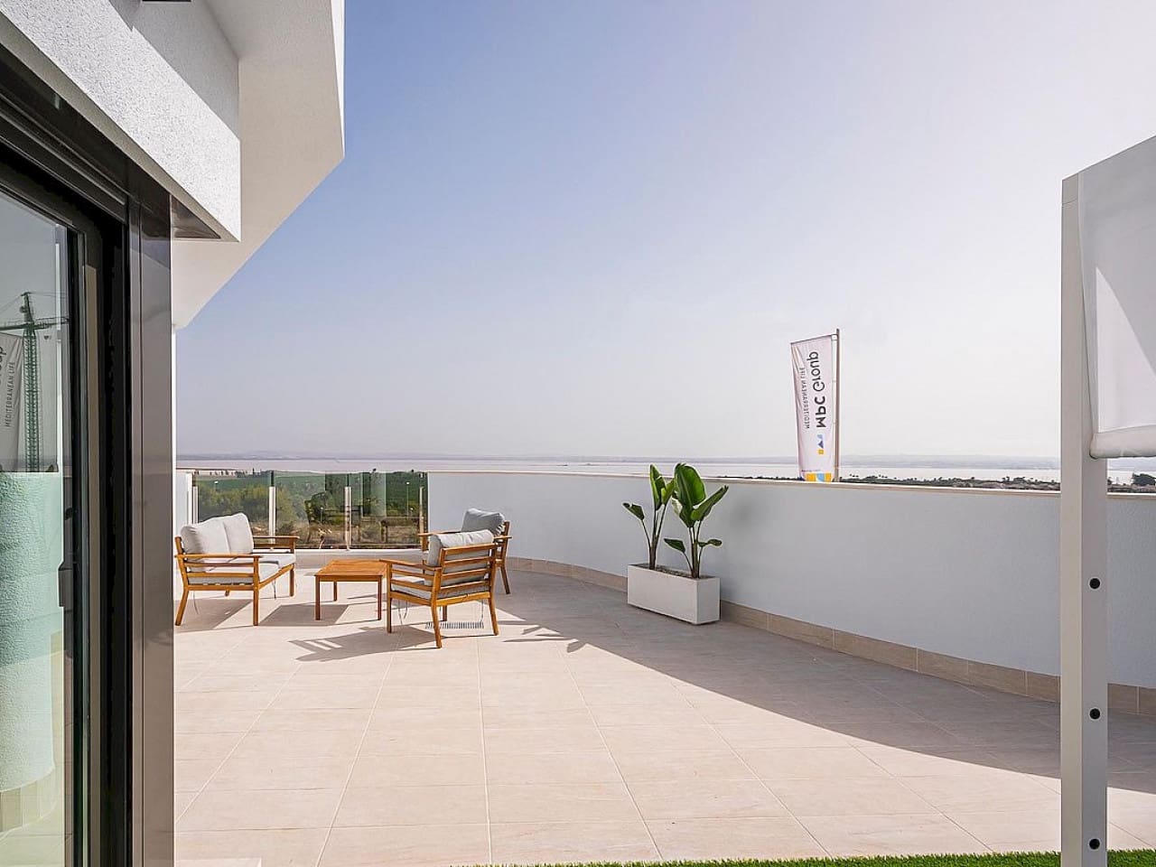 2 makuuhuone Rivitalo myytävänä paikassa Los Balcones mukana uima-altaan - 305 000 € (Ref: 9319037)