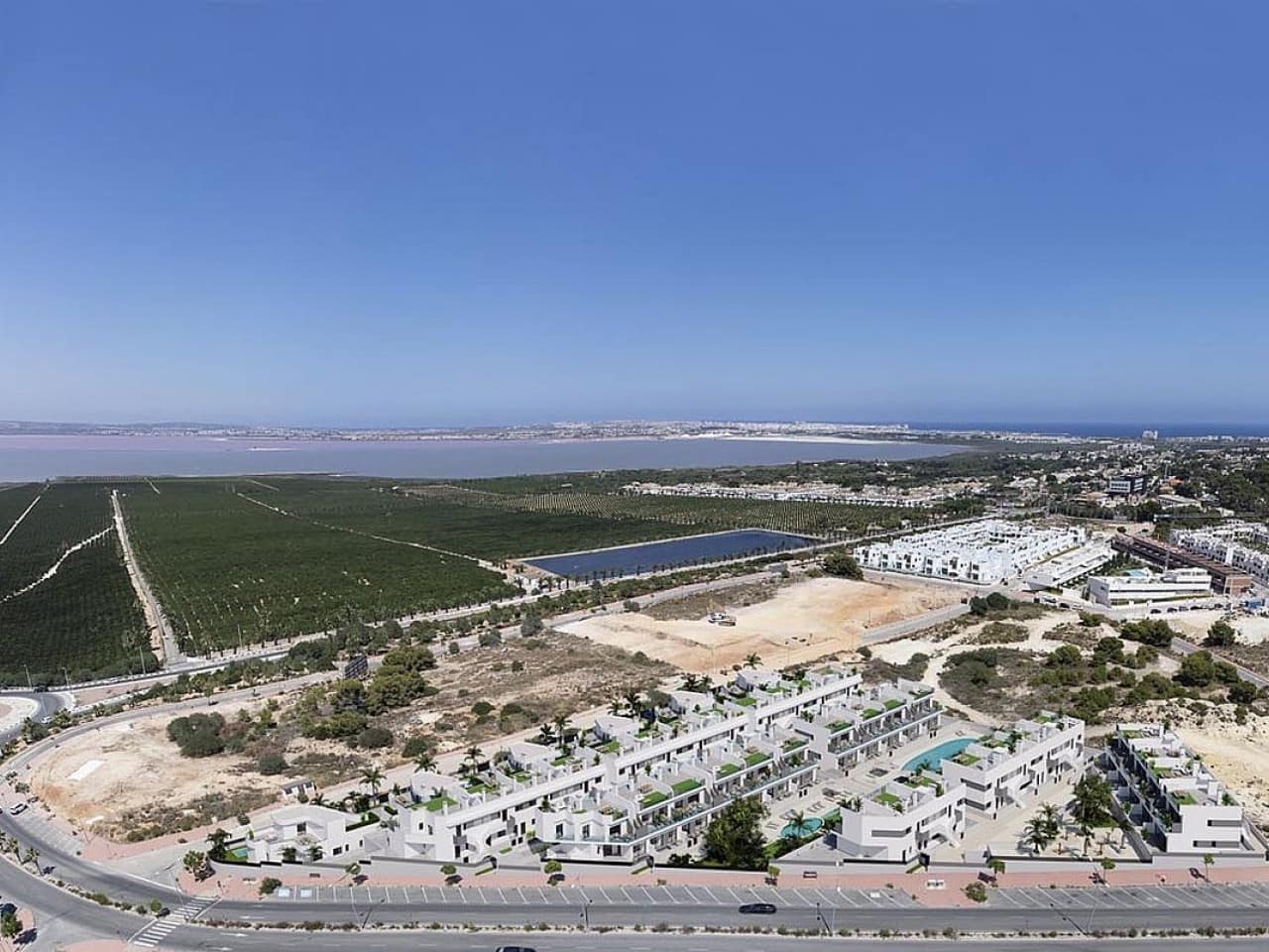 2 makuuhuone Rivitalo myytävänä paikassa Los Balcones mukana uima-altaan - 305 000 € (Ref: 9319037)