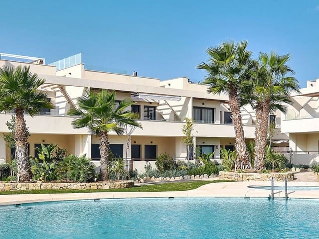 2 quarto Moradia em Banda para venda em La Veleta, Torrevieja com piscina - 380 000 € (Ref: 9319040)