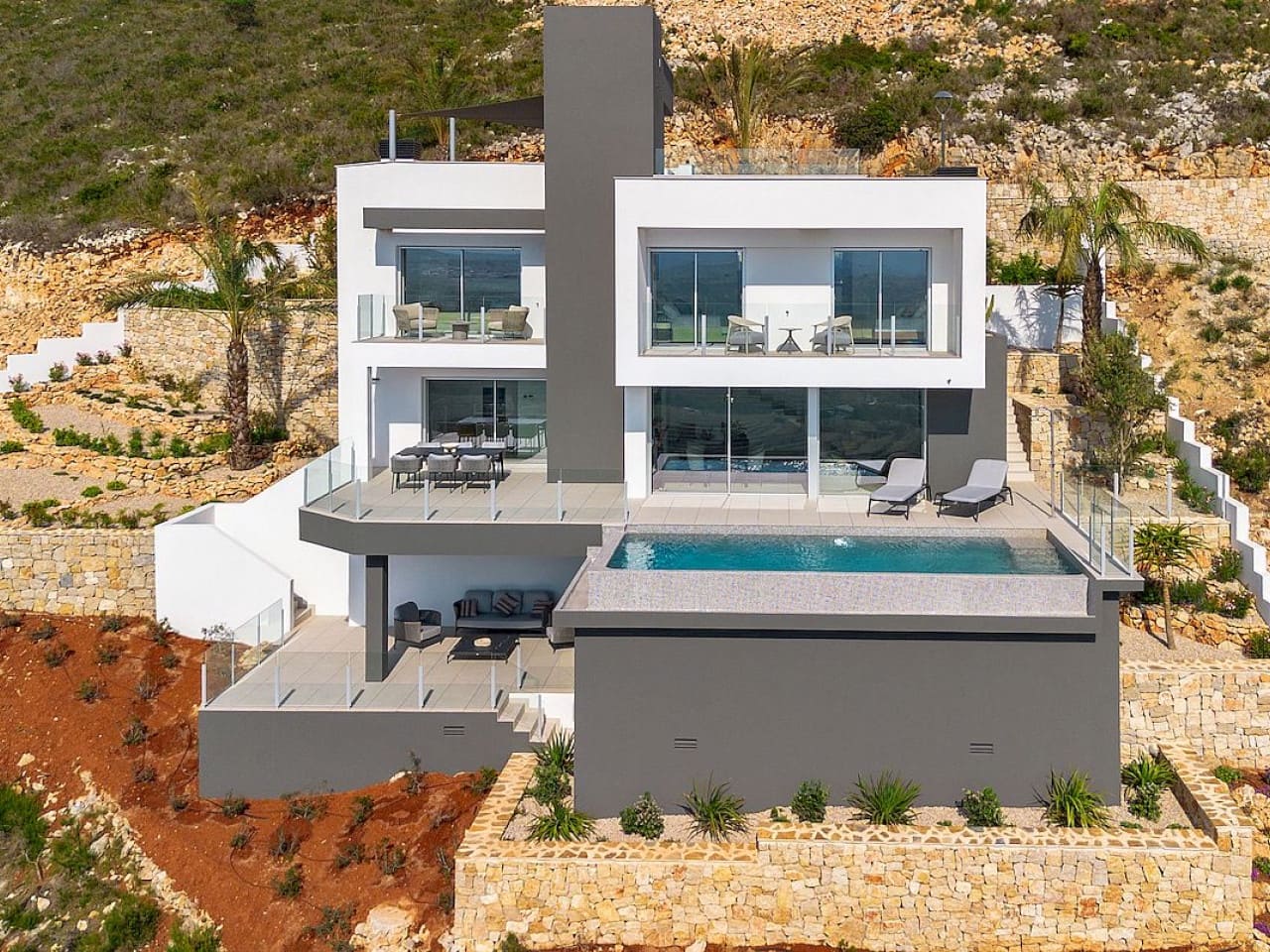 3 quarto Moradia para venda em Cumbre del Sol com piscina - 2 135 000 € (Ref: 9319047)