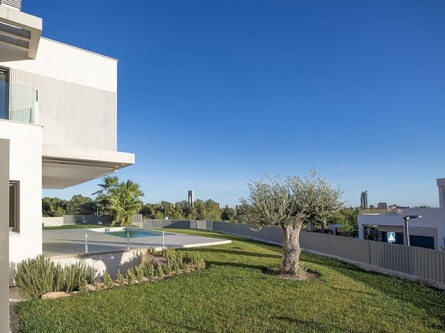 4 bedroom Villa for sale in Benidorm with pool - € 807,000 (Ref: 9319051)