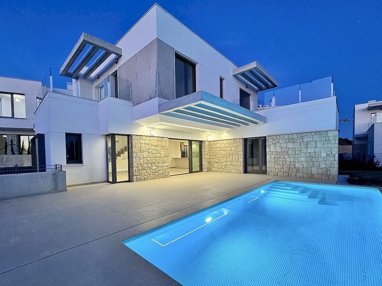 4 bedroom Villa for sale in Benidorm with pool - € 807,000 (Ref: 9319051)