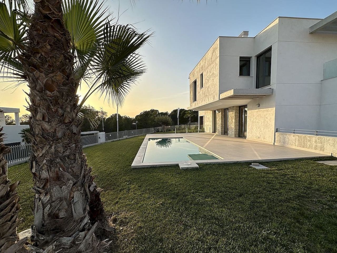 4 bedroom Villa for sale in Benidorm with pool - € 807,000 (Ref: 9319051)