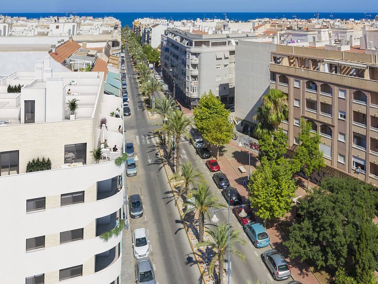 2 bedroom Apartment for sale in Torrevieja with pool garage - € 315,000 (Ref: 9319053)