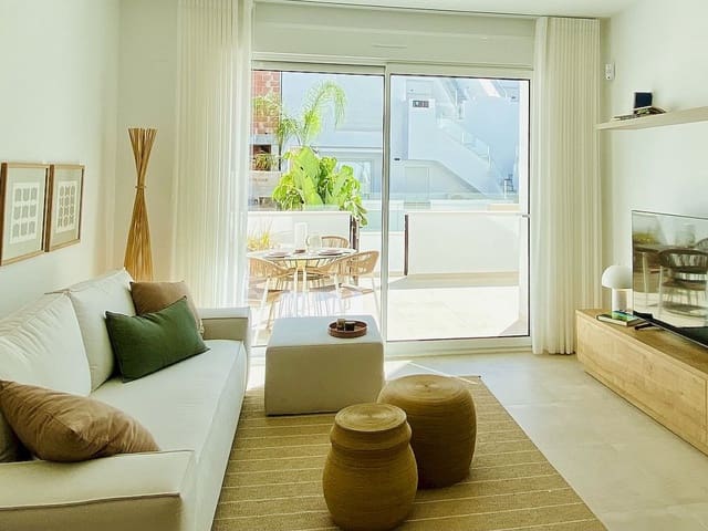 2 Zimmer Reihenhaus zu verkaufen in Pilar de la Horadada mit Pool - 304.900 € (Ref: 9319056)