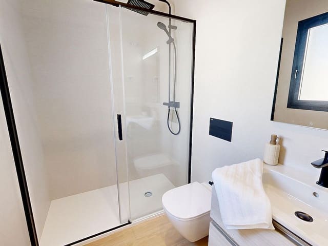 3 quarto Penthouse para venda em Guardamar del Segura com piscina - 339 500 € (Ref: 9319074)