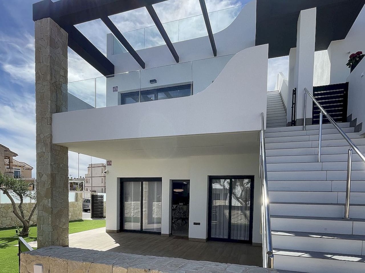 3 soverom Hus til salgs i Villamartin med svømmebasseng - € 355 000 (Ref: 9319107)