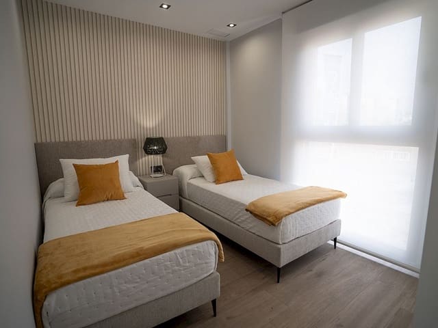 3 soverom Hus til salgs i Villamartin, Orihuela med svømmebasseng - € 355 000 (Ref: 9319107)