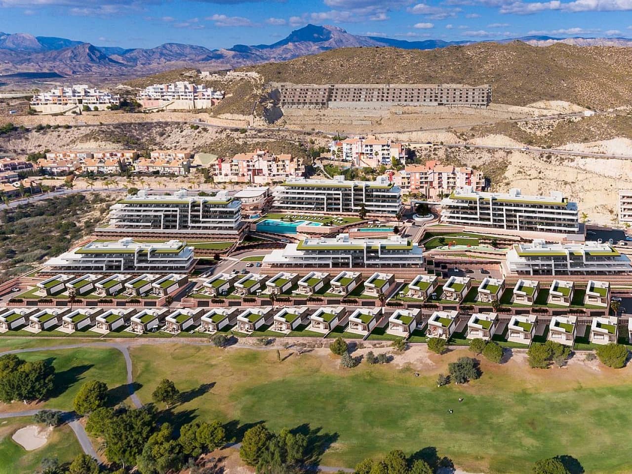 2 bedroom Apartment for sale in Muchamiel / Mutxamel with pool - € 266,000 (Ref: 9319109)