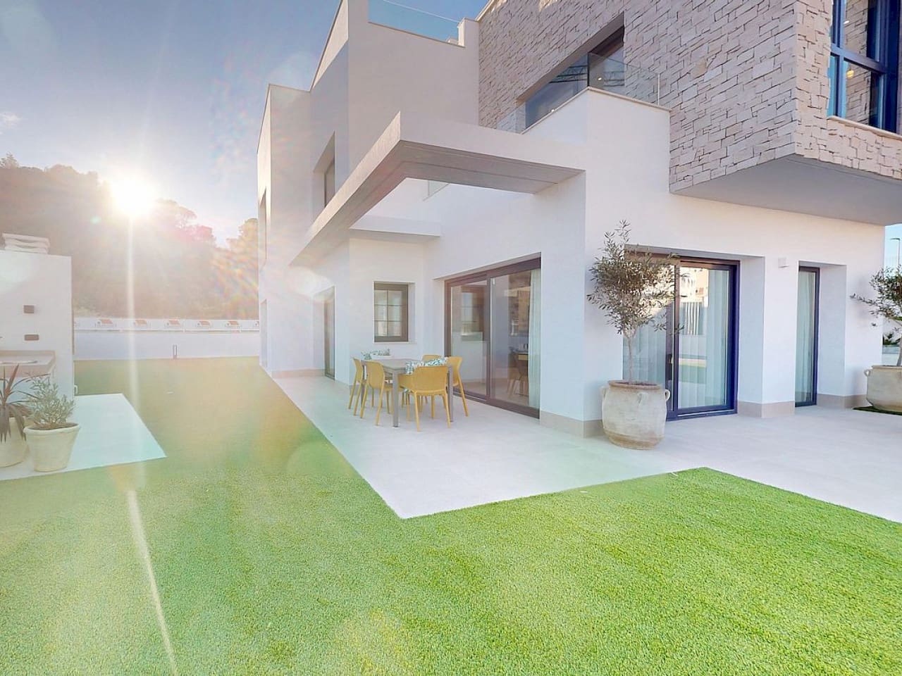 3 bedroom Villa for sale in Benidorm with pool - € 709,900 (Ref: 9319118)