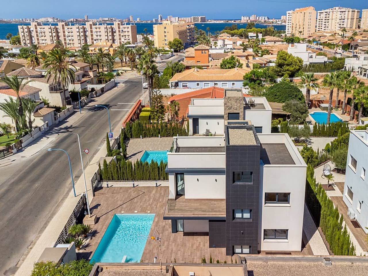 4 camera da letto Villa in vendita in Playa Honda con piscina - 575.000 € (Rif: 9319130)