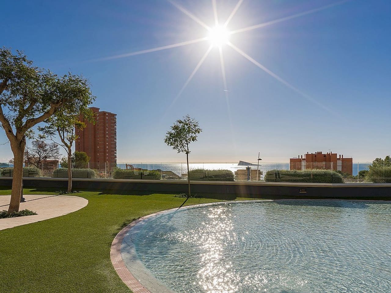 2 sypialnia Penthouse na sprzedaż w Benidorm z basenem - 1 170 000 € (Ref: 9319140)