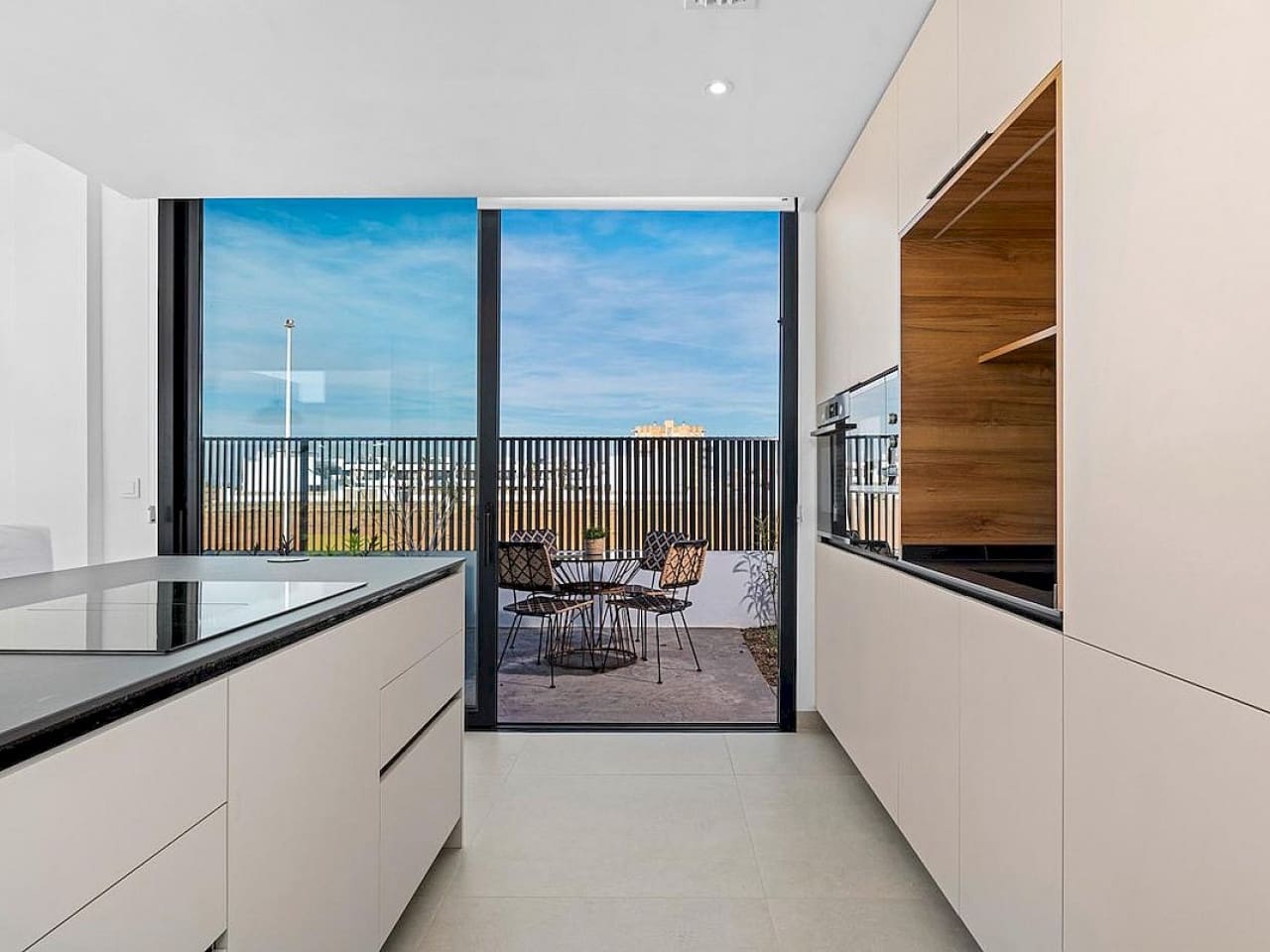 3 sypialnia Willa na sprzedaż w La Manga del Mar Menor z basenem - 549 000 € (Ref: 9319144)