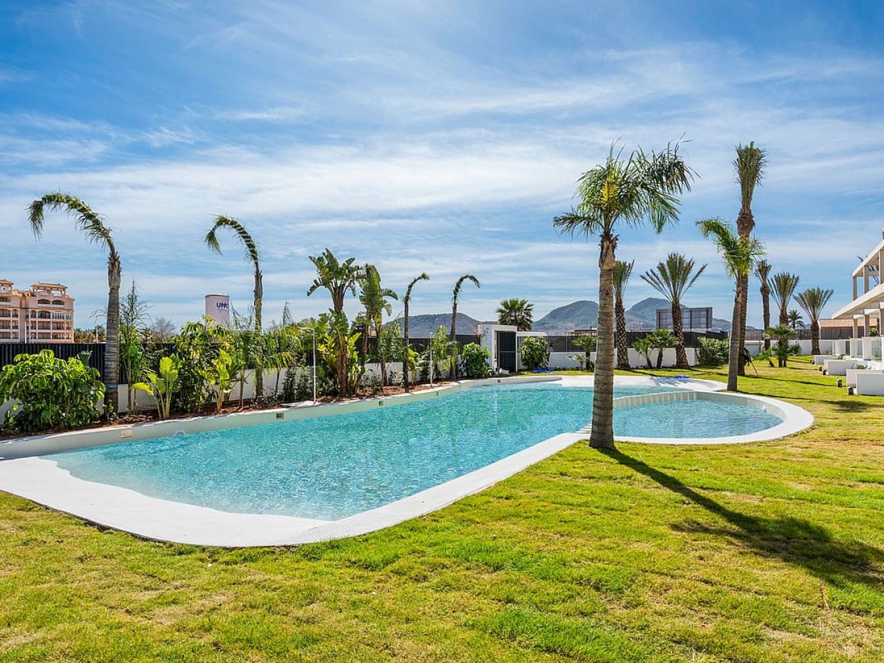 2 quarto Penthouse para venda em Mar de Cristal com piscina - 325 000 € (Ref: 9319145)