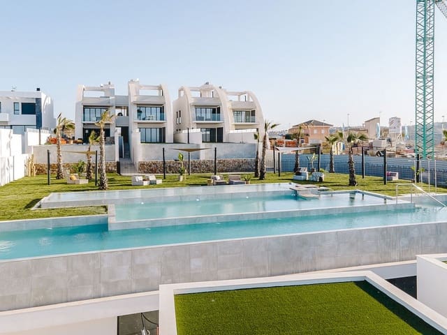 4 bedroom Terraced Villa for sale in Ciudad Quesada, Rojales with pool - € 599,000 (Ref: 9319146)