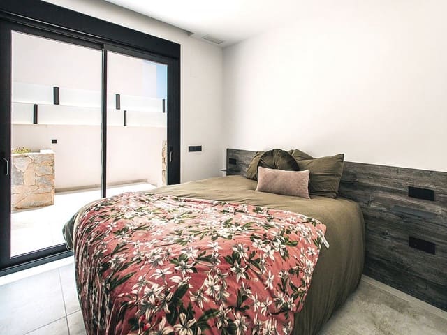 2 bedroom Terraced Villa for sale in Ciudad Quesada, Rojales with pool - € 475,000 (Ref: 9319158)