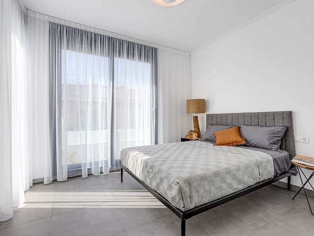 4 bedroom Villa for sale in La Mata, Torrevieja with pool - € 940,000 (Ref: 9319171)