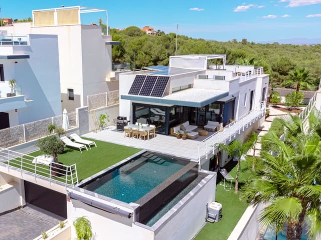 5 soveværelse Villa til salg i San Miguel de Salinas med swimmingpool - € 780.000 (Ref: 9338509)