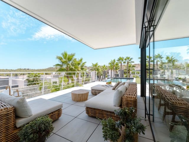 5 soveværelse Villa til salg i San Miguel de Salinas med swimmingpool - € 780.000 (Ref: 9338509)