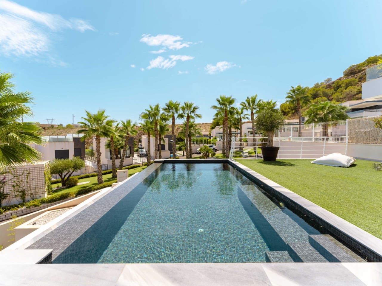 5 soverom Villa til salgs i San Miguel de Salinas med svømmebasseng - € 780 000 (Ref: 9338509)