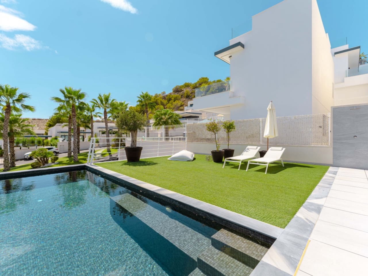 5 soverom Villa til salgs i San Miguel de Salinas med svømmebasseng - € 780 000 (Ref: 9338509)