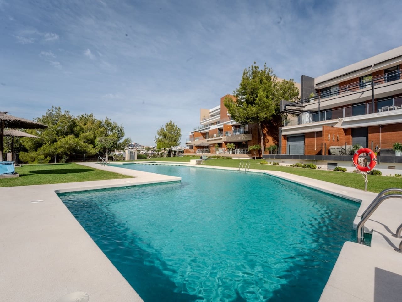 2 bedroom Apartment for sale in Orihuela Costa with pool - € 289,500 (Ref: 9345010)