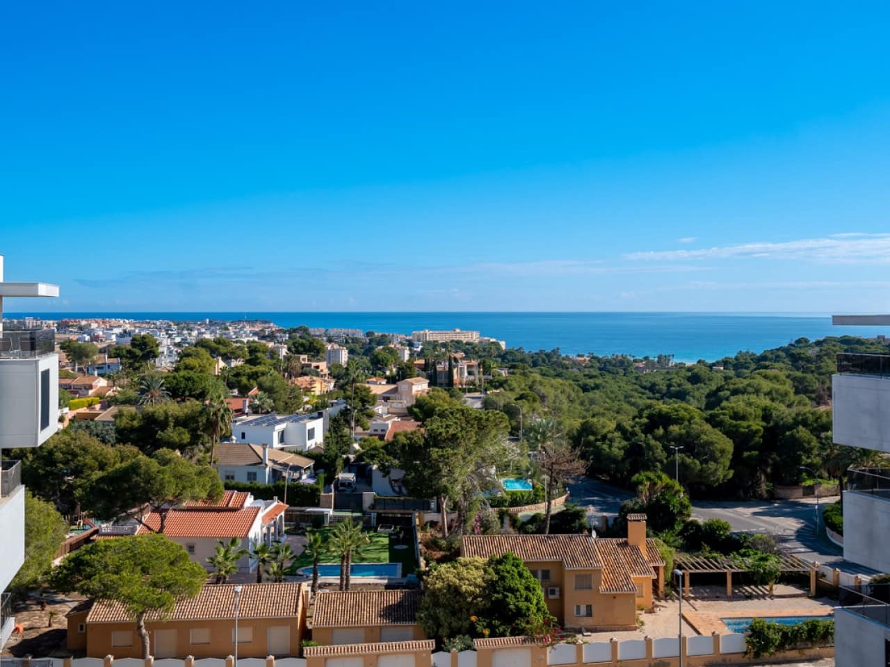 3 bedroom Apartment for sale in Orihuela Costa with pool - € 545,000 (Ref: 9372051)