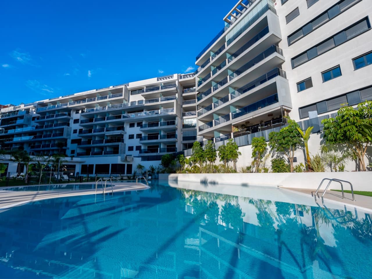 3 bedroom Apartment for sale in Orihuela Costa with pool - € 545,000 (Ref: 9372051)