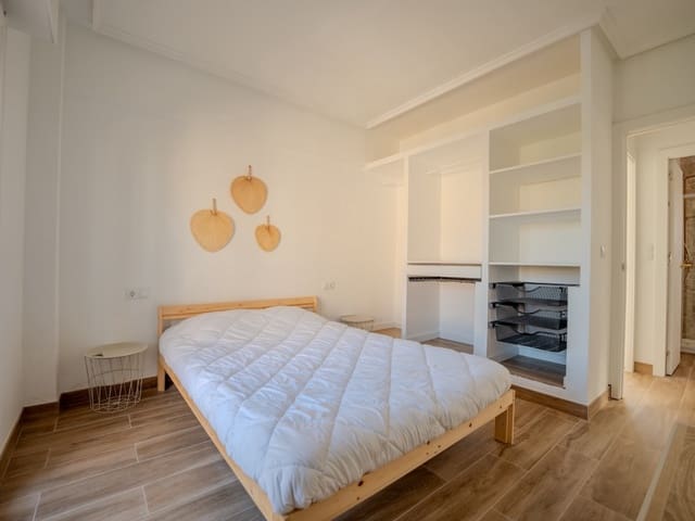 2 soveværelse Byhus til salg i Aguas Nuevas, Torrevieja med swimmingpool - € 199.000 (Ref: 9400903)