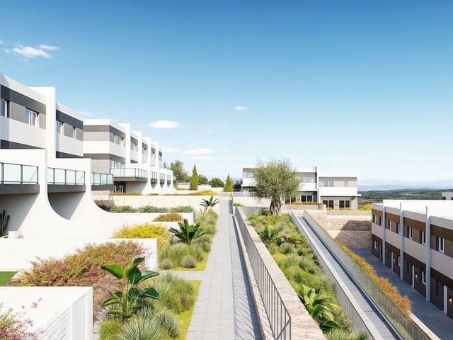 3 bedroom Townhouse for sale in Benidorm with pool - € 450,000 (Ref: 9416074)