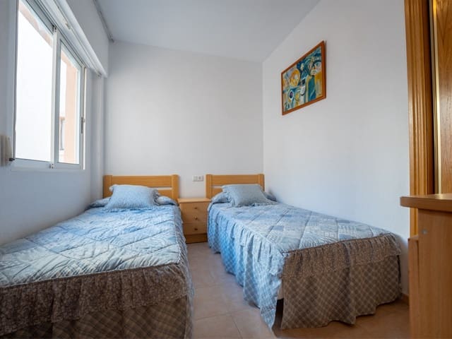 2 makuuhuone Huoneisto myytävänä paikassa Torrevieja mukana uima-altaan - 129 000 € (Ref: 9419939)