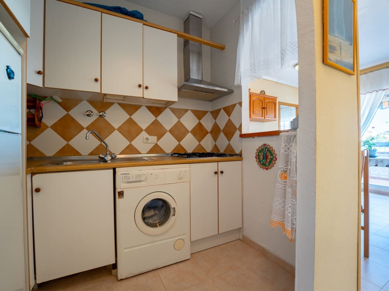 2 makuuhuone Huoneisto myytävänä paikassa Torrevieja mukana uima-altaan - 129 000 € (Ref: 9419939)