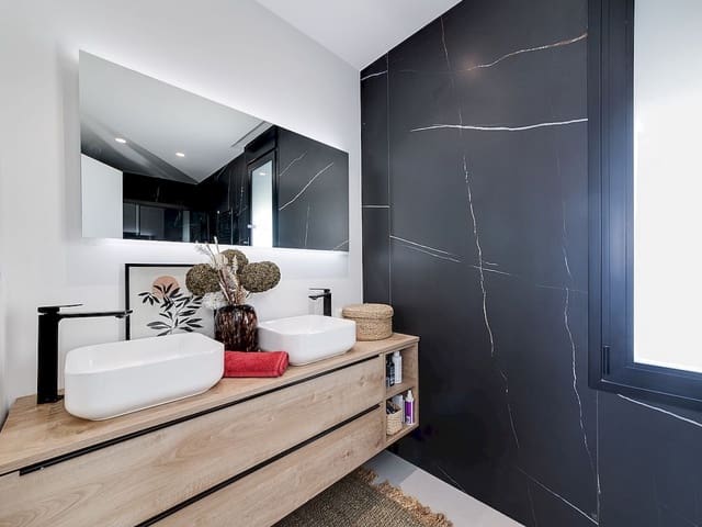 3 Zimmer Villa zu verkaufen in Pilar de la Horadada mit Pool - 574.000 € (Ref: 9431221)