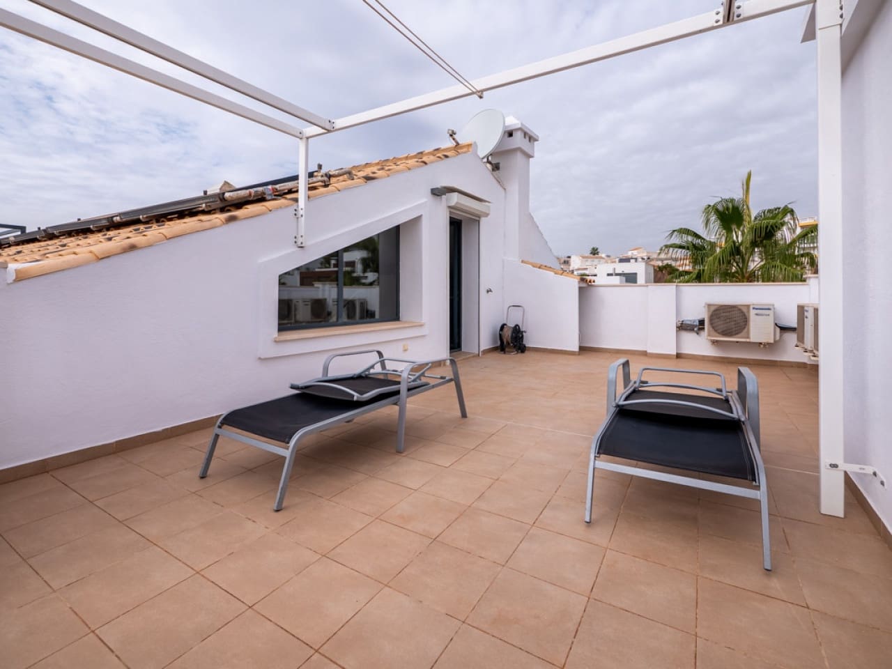 2 sypialnia Dom szeregowy na sprzedaż w Orihuela Costa z basenem - 249 000 € (Ref: 9433347)