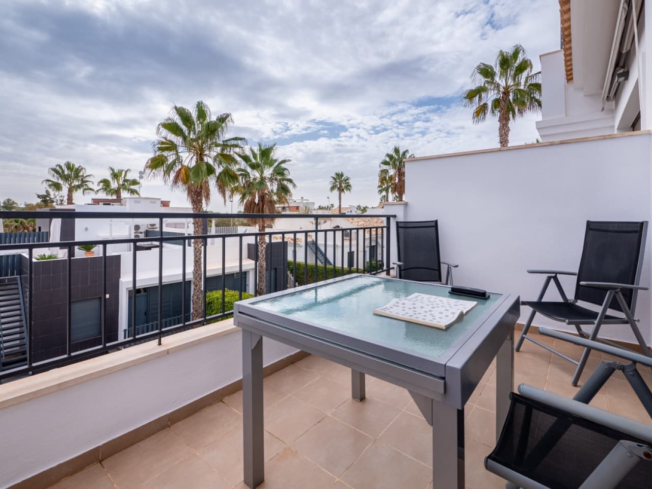 2 sypialnia Dom szeregowy na sprzedaż w Orihuela Costa z basenem - 249 000 € (Ref: 9433347)