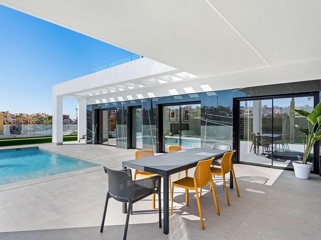 3 bedroom Villa for sale in Algorfa with pool - € 670,000 (Ref: 9440032)