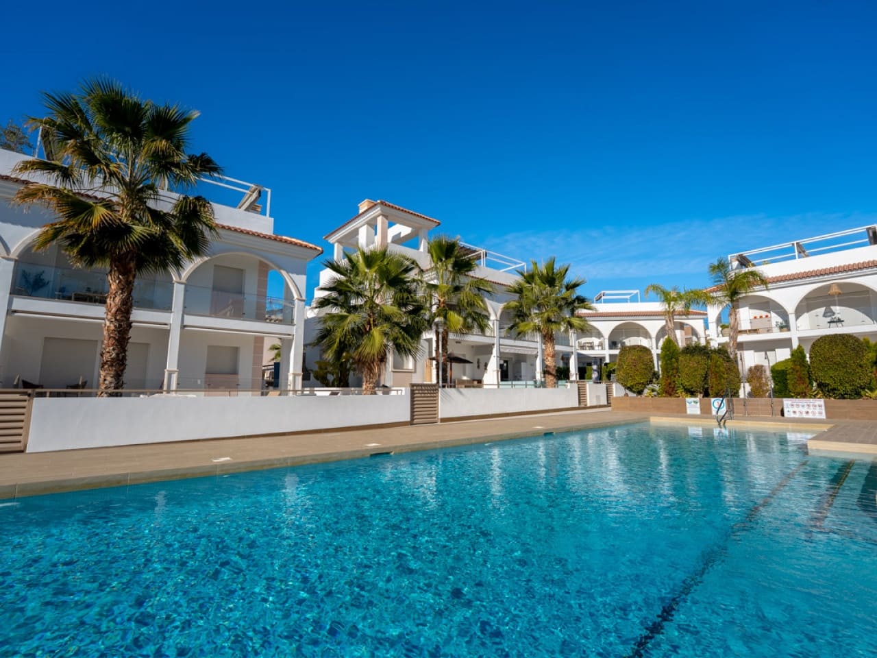 2 bedroom Apartment for sale in Rojales with pool - € 309,000 (Ref: 9459451)