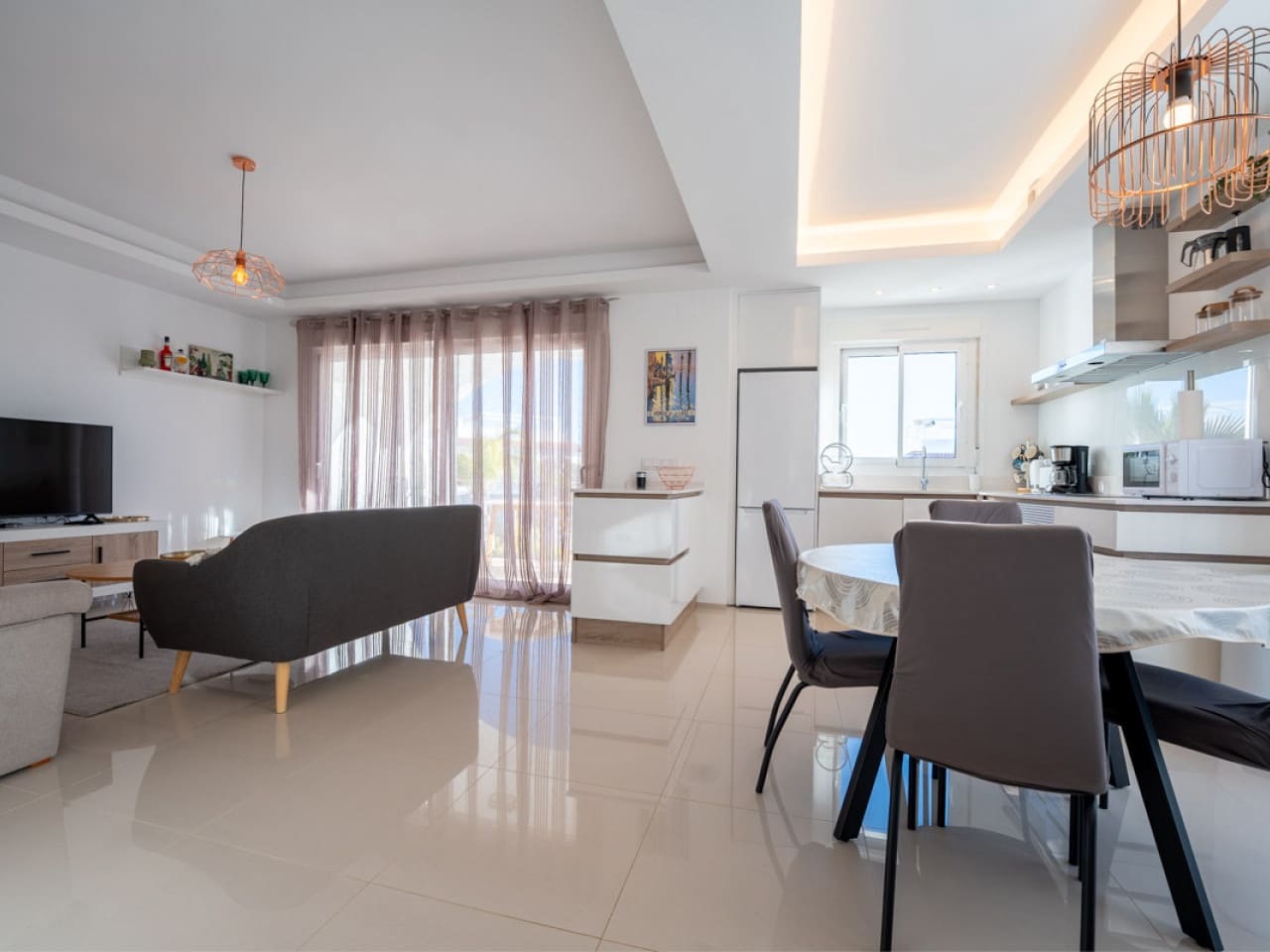 2 bedroom Apartment for sale in Rojales with pool - € 309,000 (Ref: 9459451)