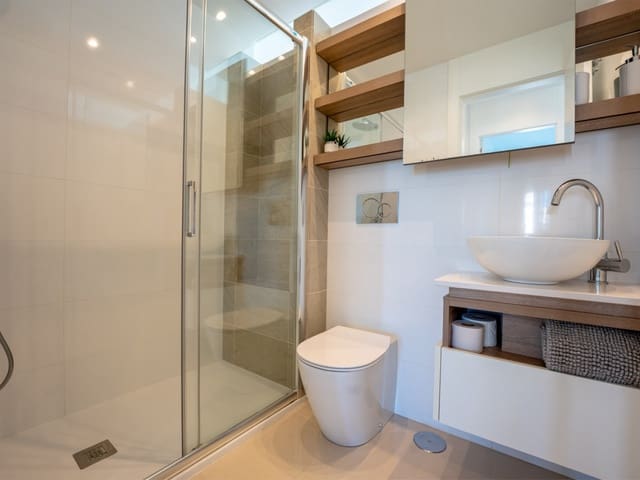 2 bedroom Apartment for sale in Rojales with pool - € 309,000 (Ref: 9459451)