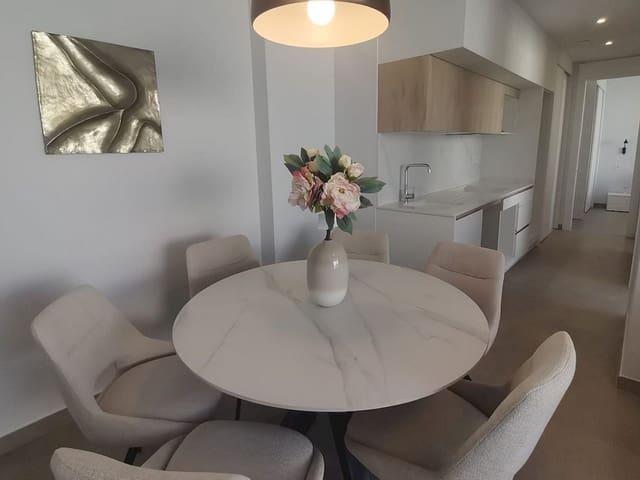 Ático de 1 habitación en Torrevieja en venta con piscina - 425.000 € (Ref: 9476187)